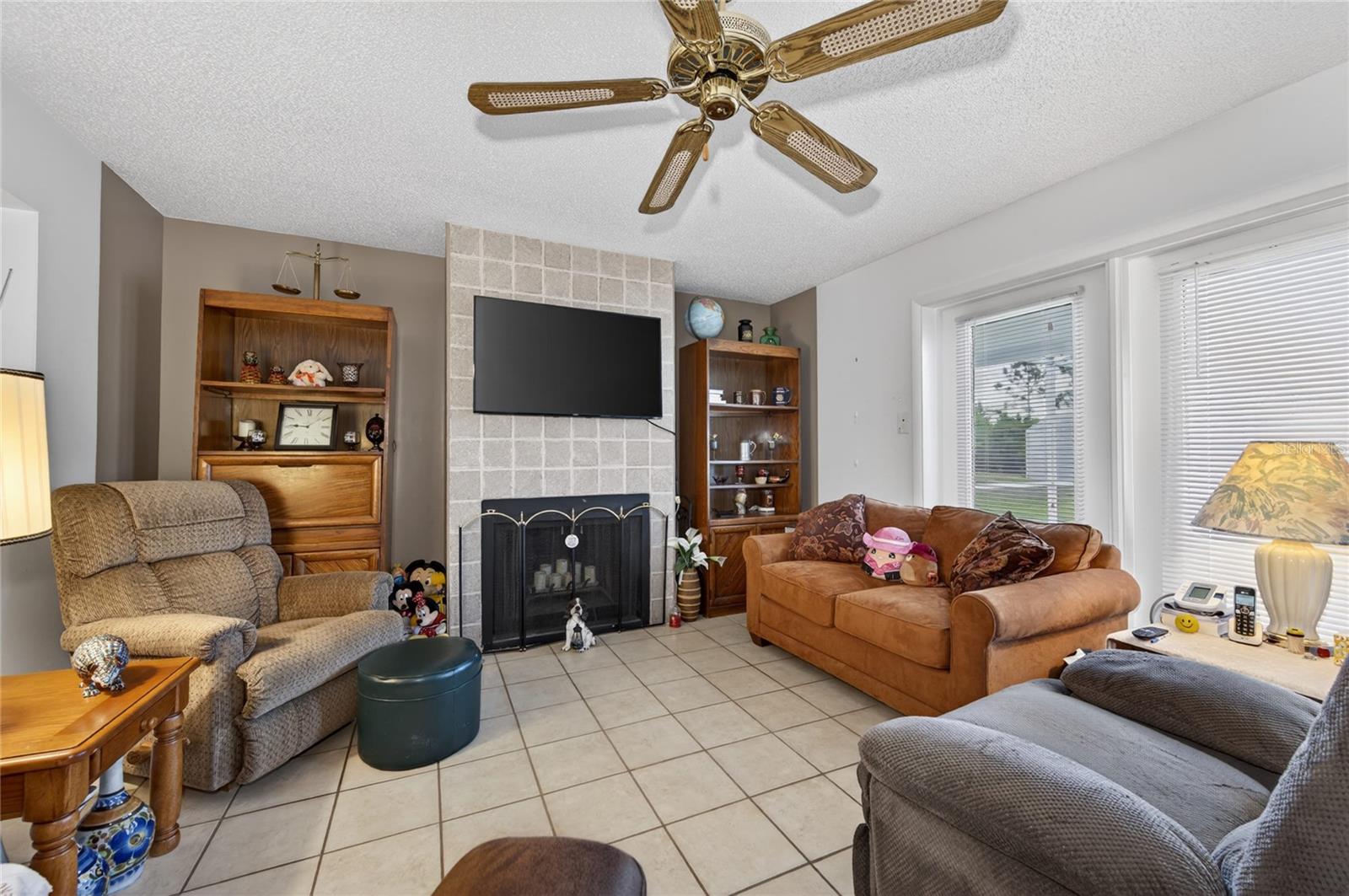 8433 LIMONIA DR, INDIAN LAKE ESTATES, FL, 33855