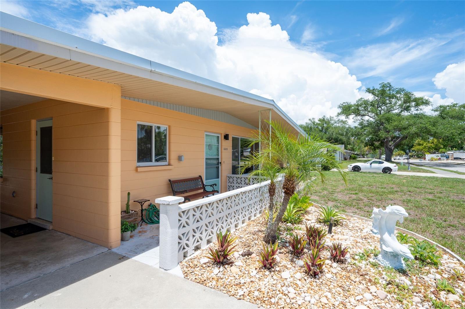 2215 GROVE ST, SARASOTA, FL, 34239