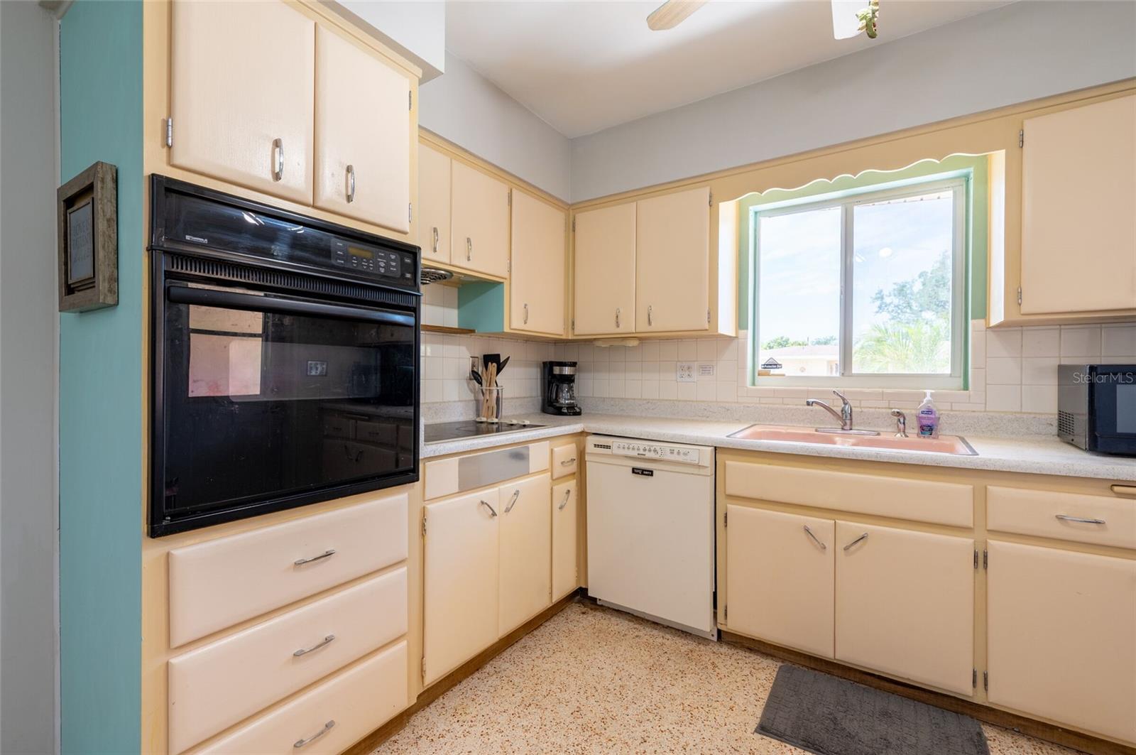 2215 GROVE ST, SARASOTA, FL, 34239