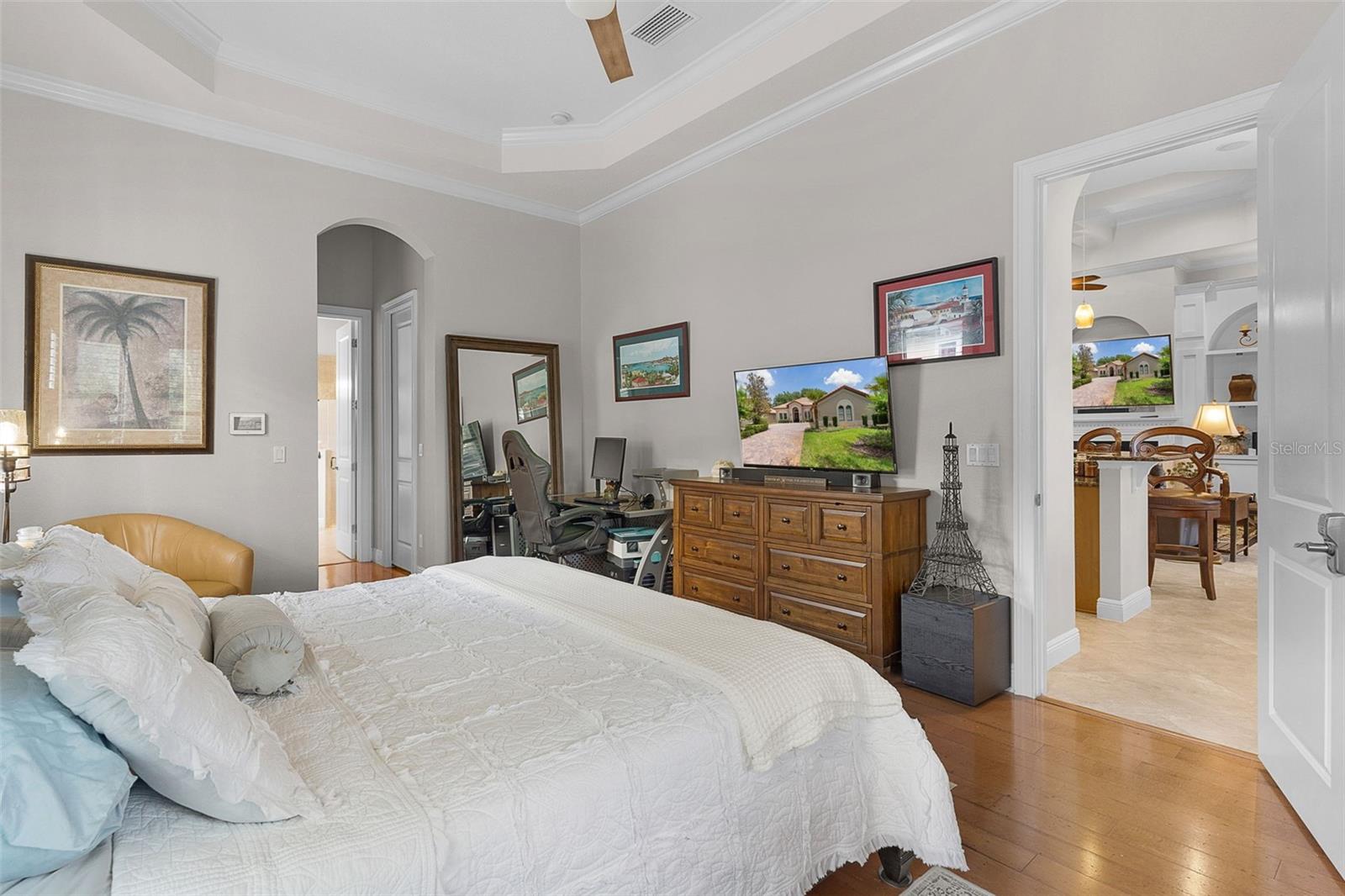 9429 SAN MIGUEL, HOWEY IN THE HILLS, FL, 34737