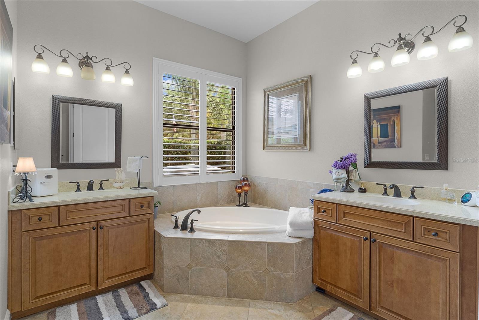 9429 SAN MIGUEL, HOWEY IN THE HILLS, FL, 34737