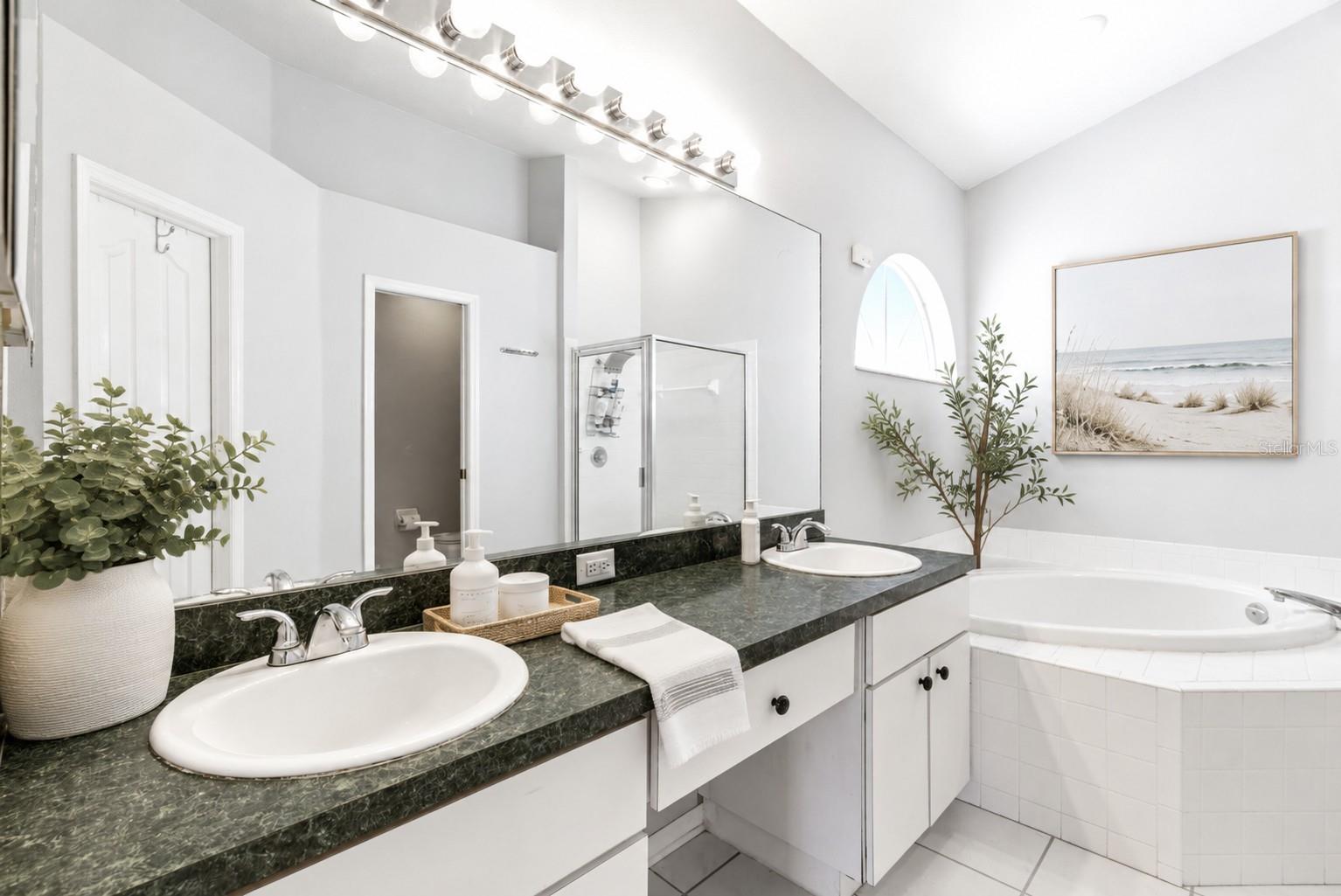 1610 LEDGESTONE DR, BRANDON, FL, 33511