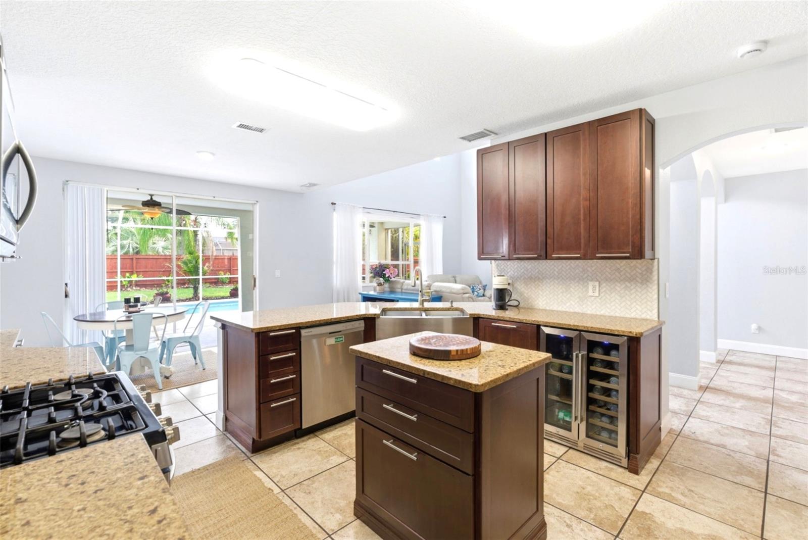 1610 LEDGESTONE DR, BRANDON, FL, 33511