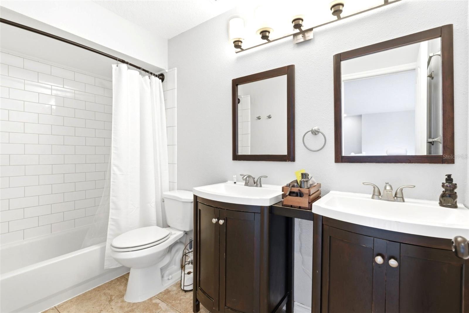 1610 LEDGESTONE DR, BRANDON, FL, 33511