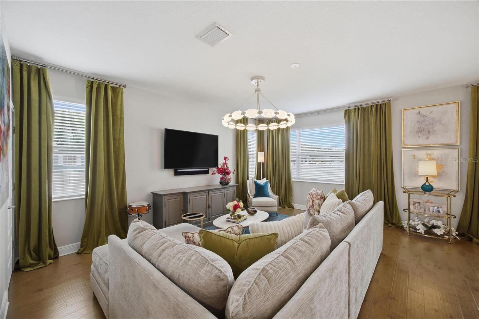 3023 W CARMEN ST, TAMPA, FL, 33609