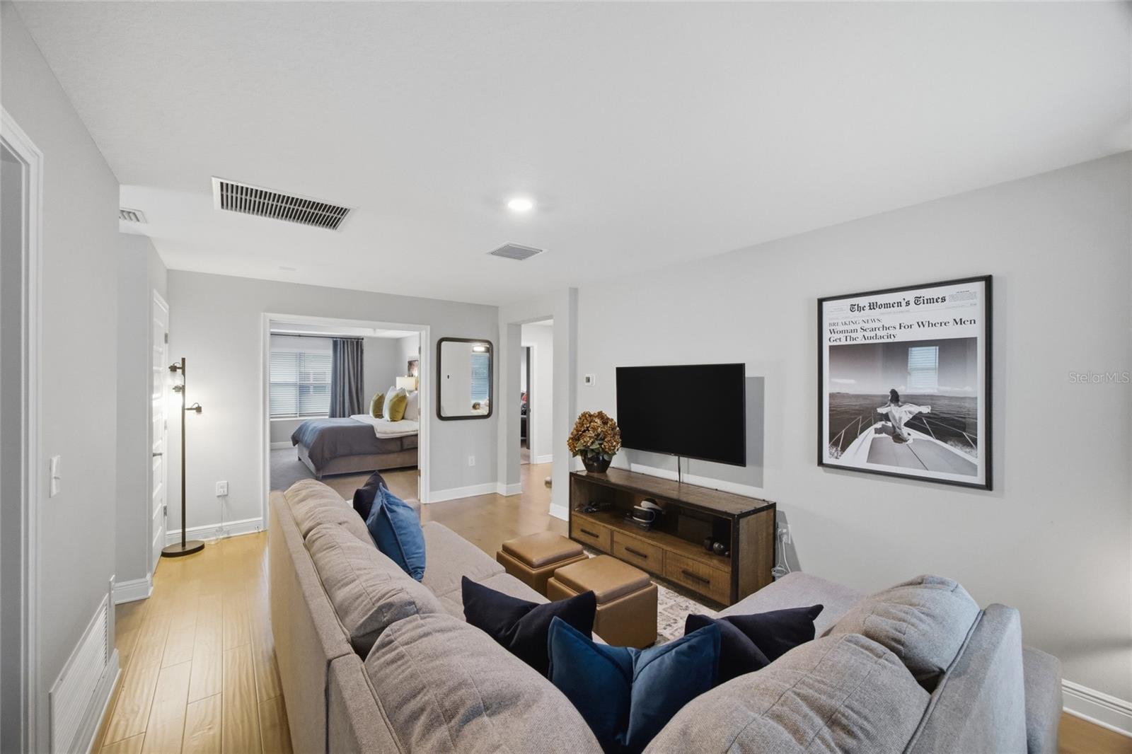 3023 W CARMEN ST, TAMPA, FL, 33609