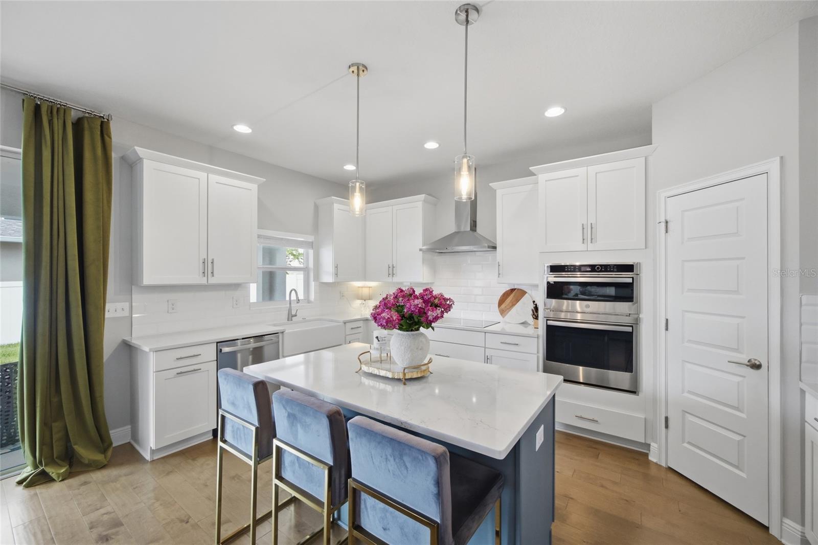 3023 W CARMEN ST, TAMPA, FL, 33609