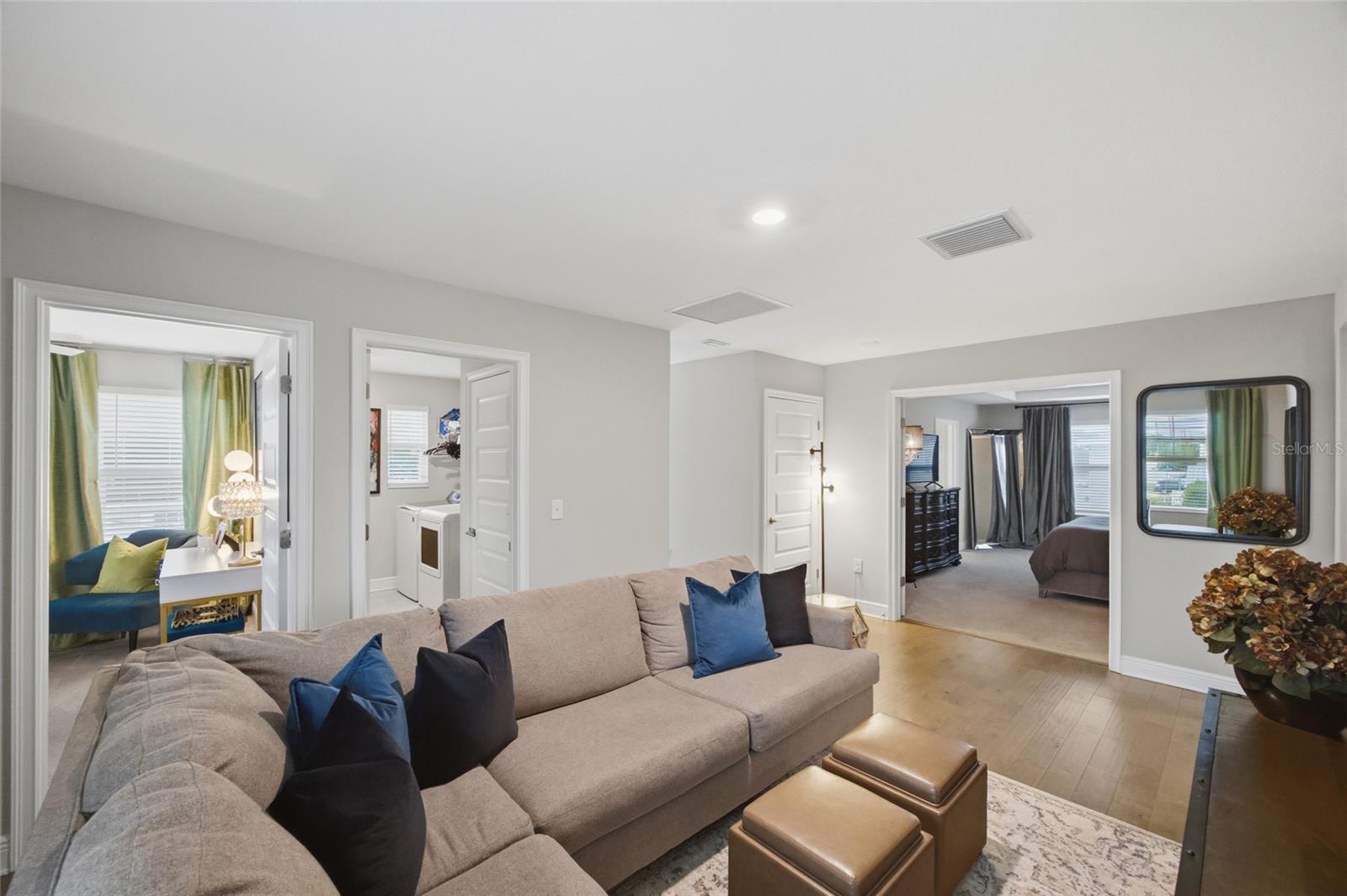 3023 W CARMEN ST, TAMPA, FL, 33609