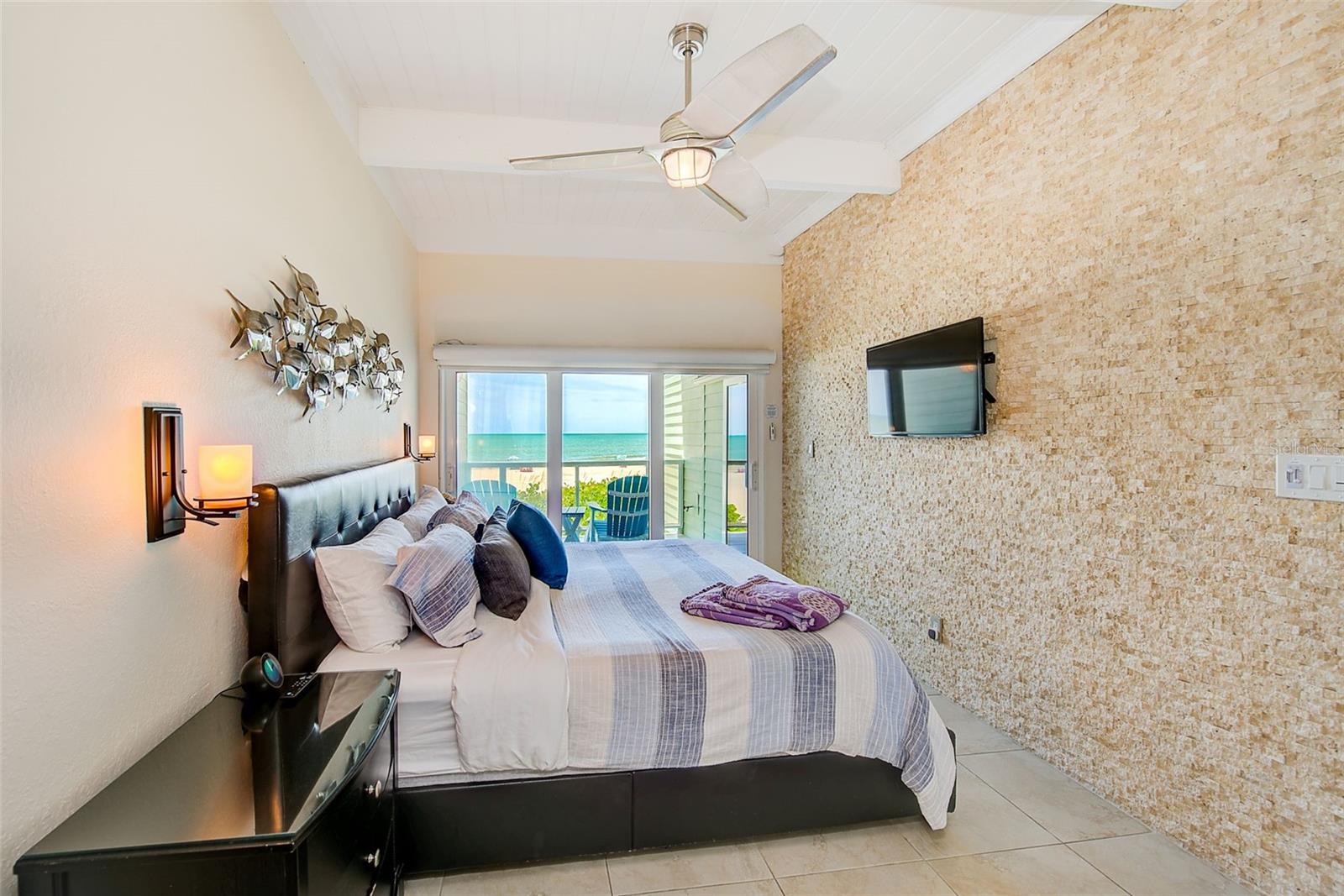 19530 GULF BLVD #1B, INDIAN SHORES, FL, 33785