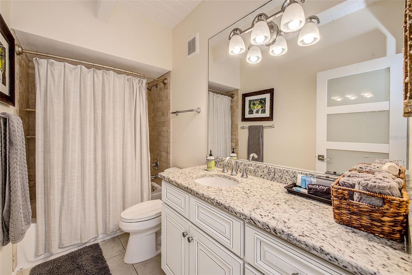19530 GULF BLVD #1B, INDIAN SHORES, FL, 33785