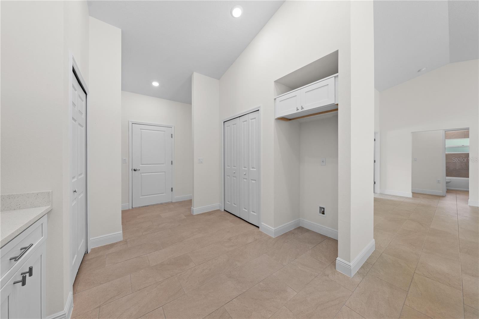 121 S CANOE CREEK RD, KENANSVILLE, FL, 34739