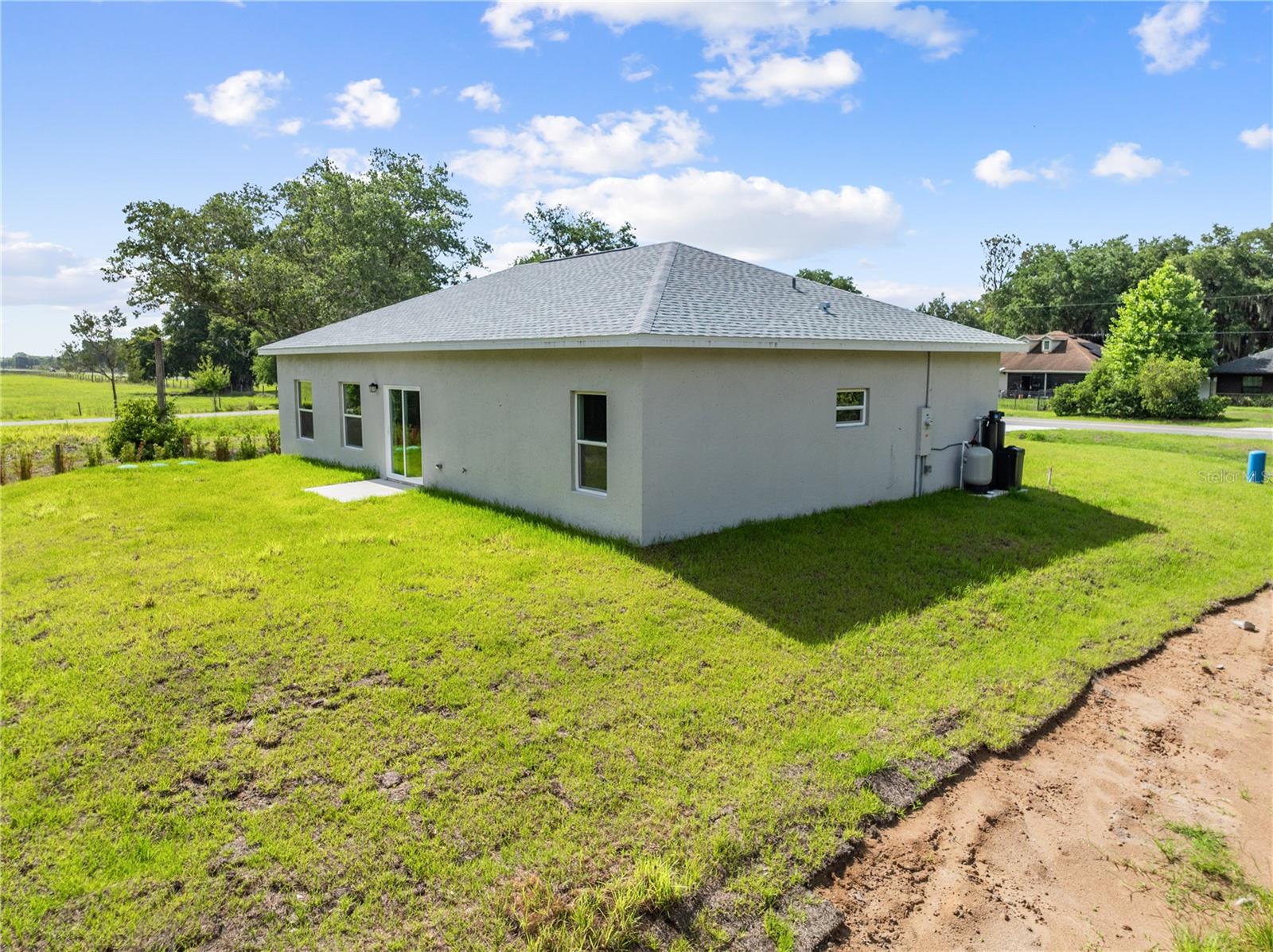 121 S CANOE CREEK RD, KENANSVILLE, FL, 34739