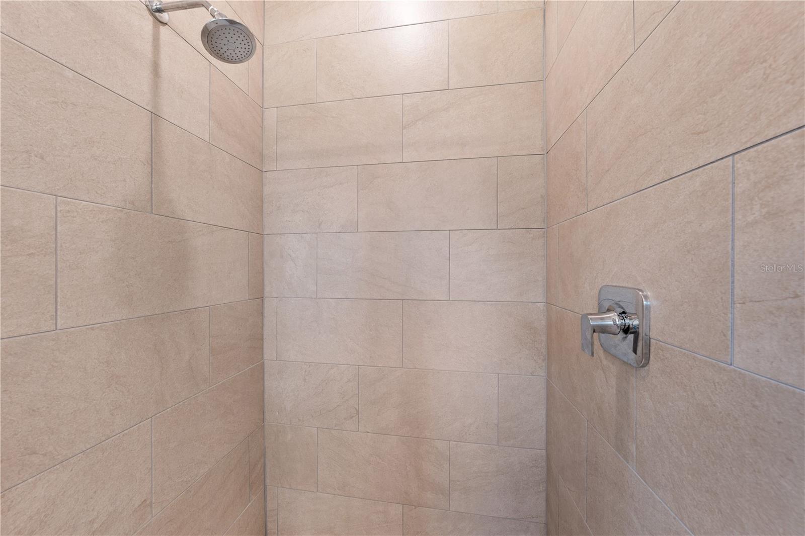 121 S CANOE CREEK RD, KENANSVILLE, FL, 34739