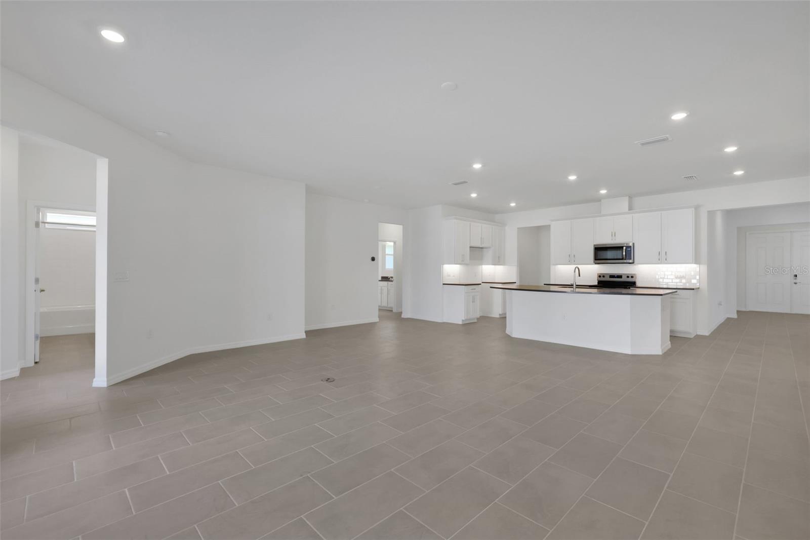 17534 VALLEYWOOD PKWY, LAND O LAKES, FL, 34638