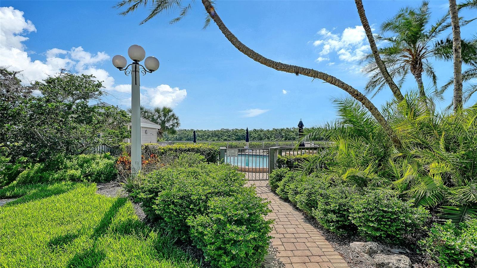 11 TIDY ISLAND BLVD #11, BRADENTON, FL, 34210