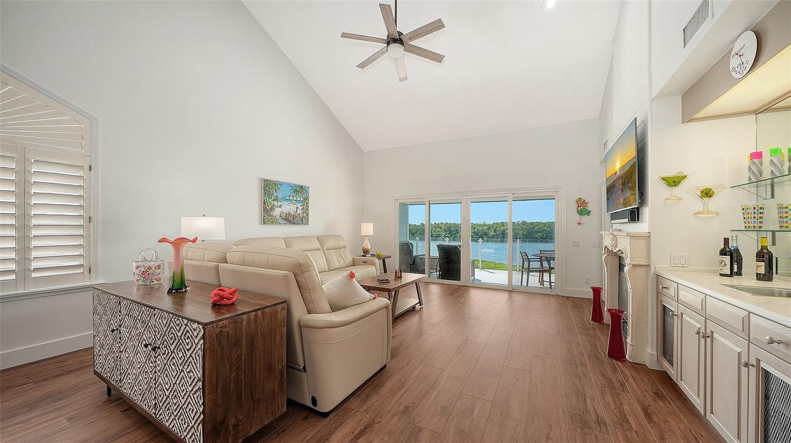 11 TIDY ISLAND BLVD #11, BRADENTON, FL, 34210