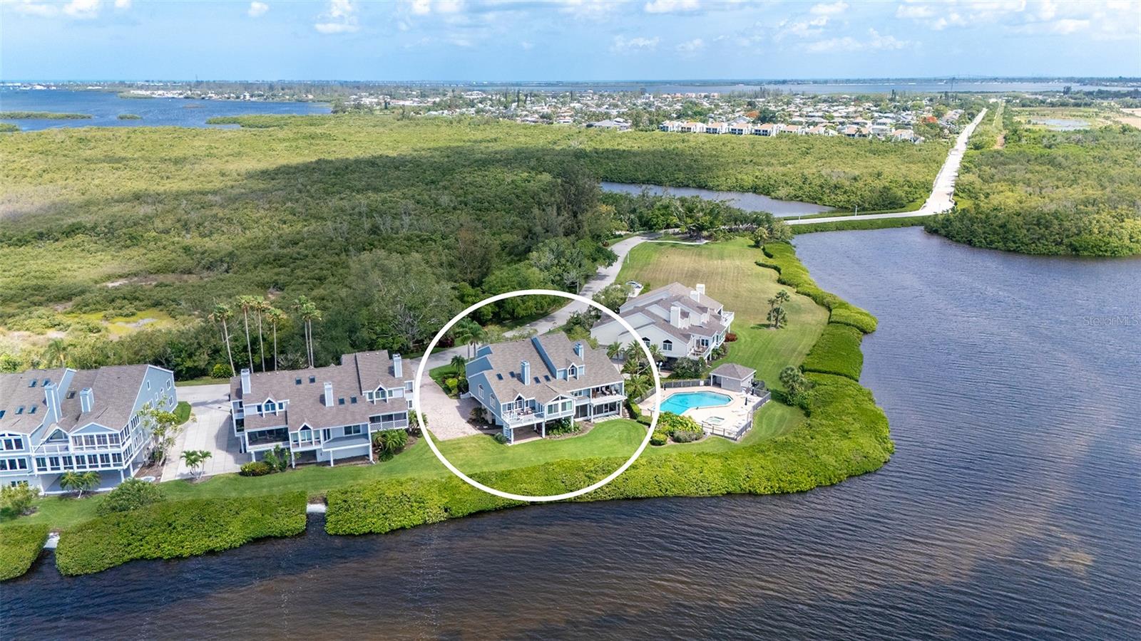 11 TIDY ISLAND BLVD #11, BRADENTON, FL, 34210