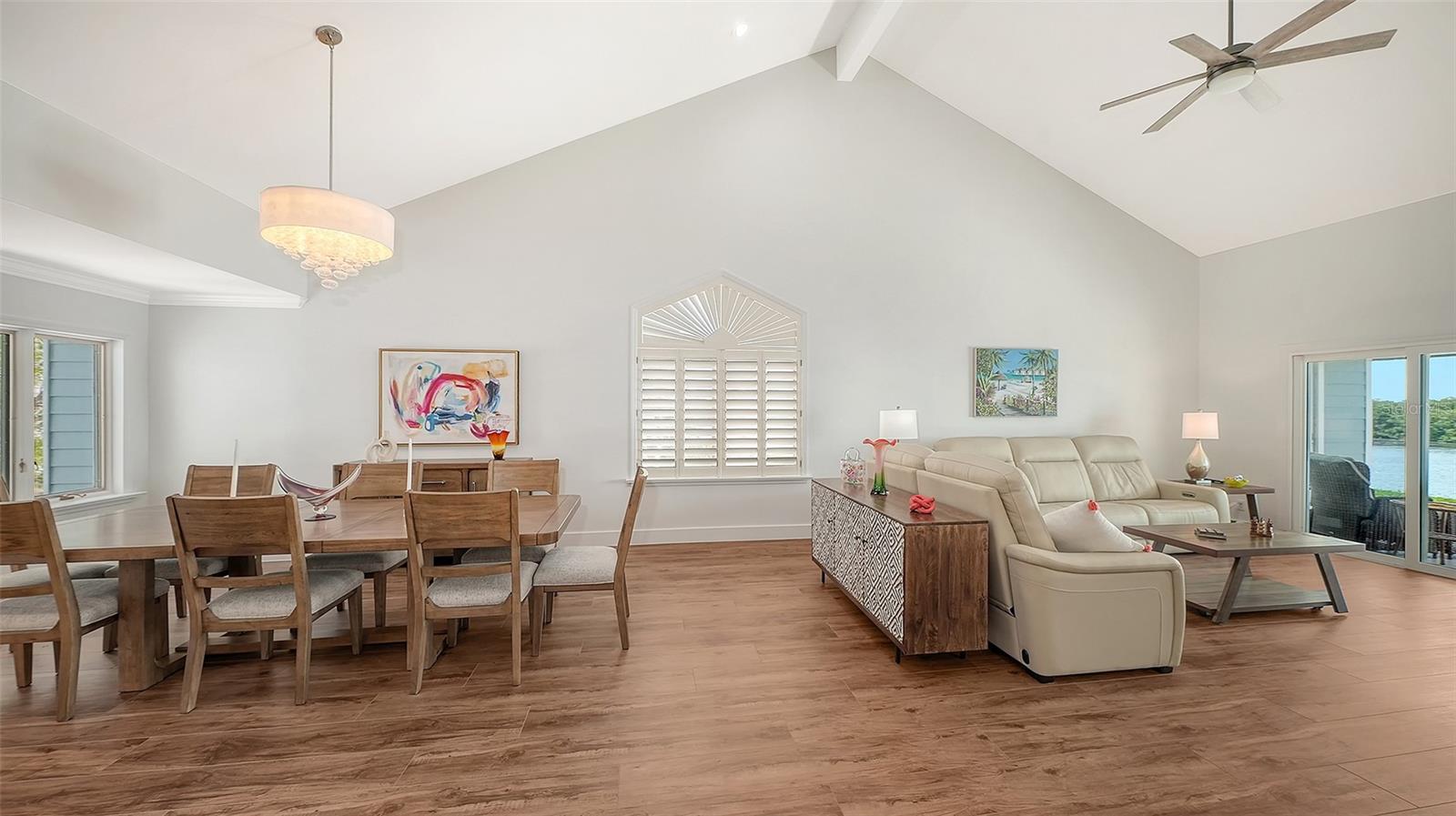 11 TIDY ISLAND BLVD #11, BRADENTON, FL, 34210