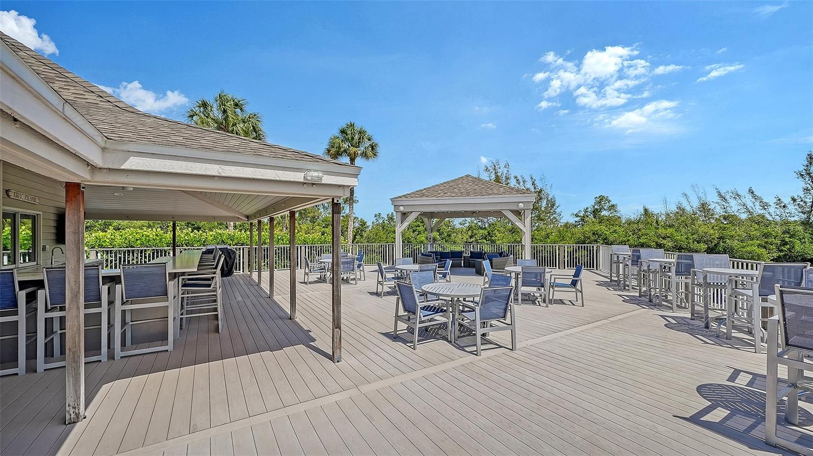 11 TIDY ISLAND BLVD #11, BRADENTON, FL, 34210