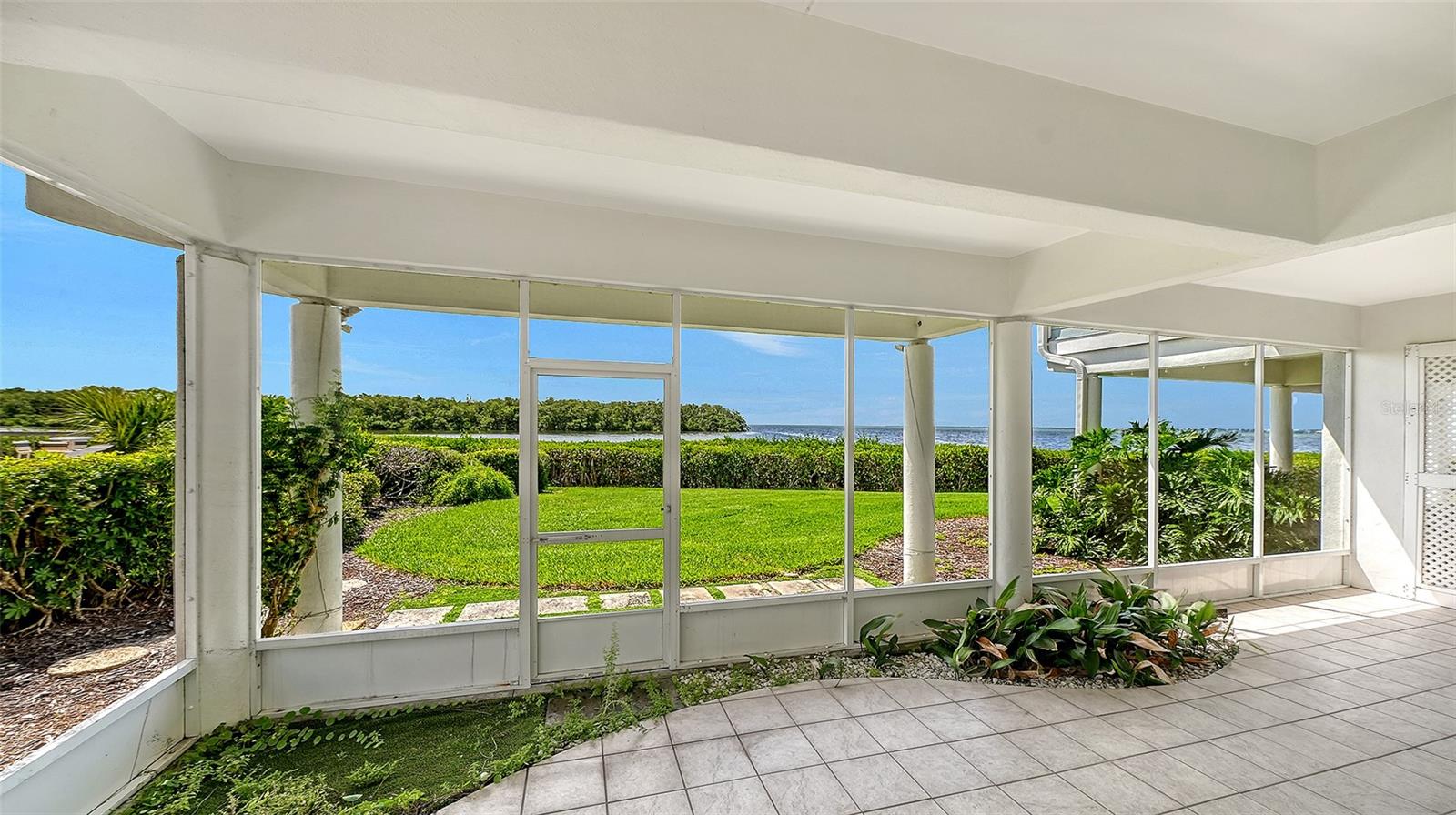 11 TIDY ISLAND BLVD #11, BRADENTON, FL, 34210