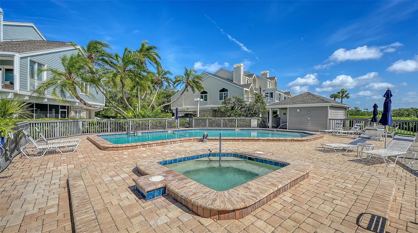 11 TIDY ISLAND BLVD #11, BRADENTON, FL, 34210