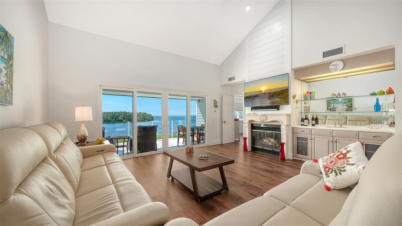 11 TIDY ISLAND BLVD #11, BRADENTON, FL, 34210