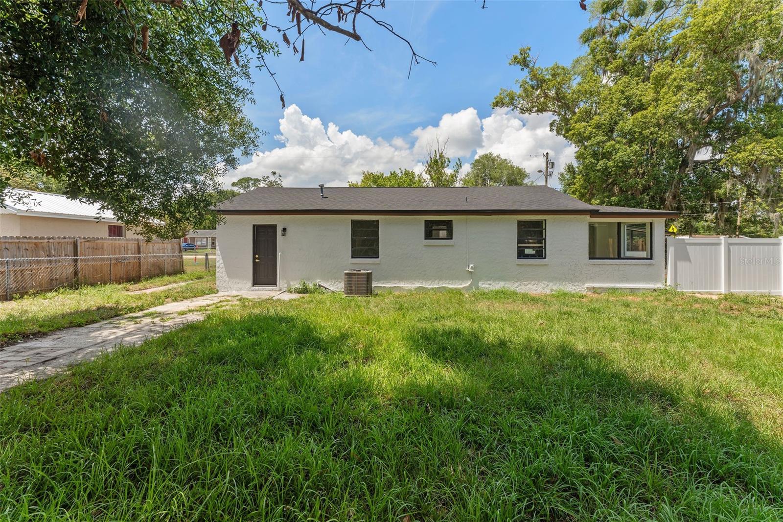 17 PALMIRA RD, DEBARY, FL, 32713