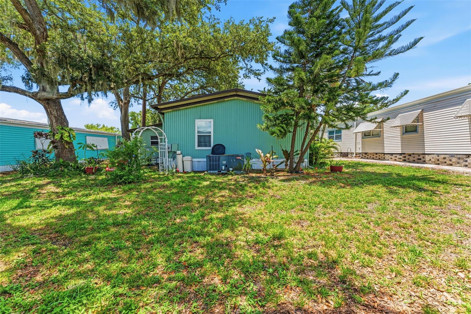 132 FOREST LN #6, SAFETY HARBOR, FL, 34695