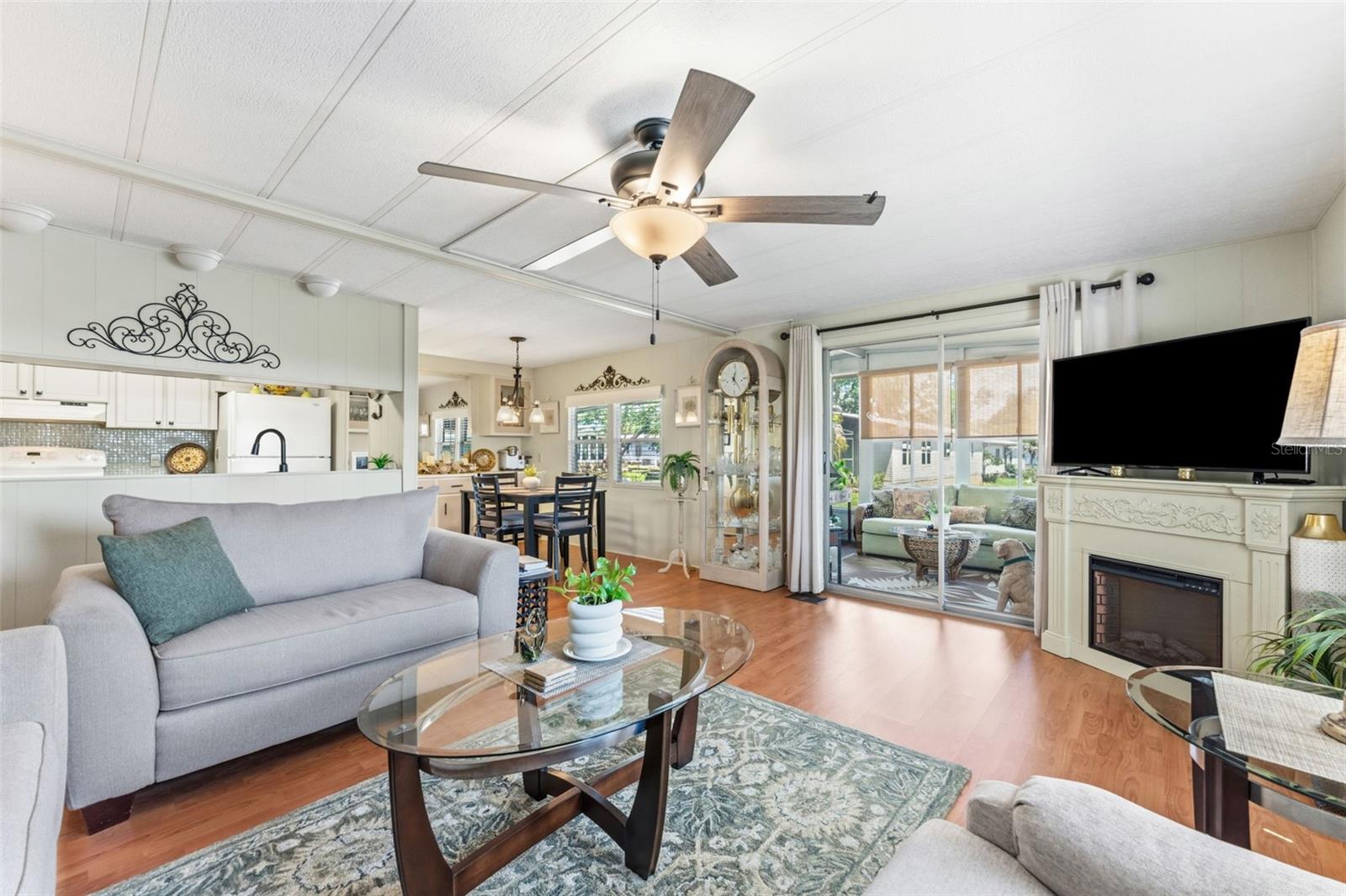 132 FOREST LN #6, SAFETY HARBOR, FL, 34695