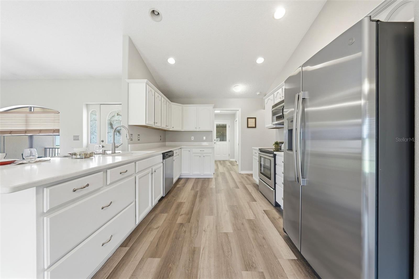 14433 LAKE YALE RD, UMATILLA, FL, 32784