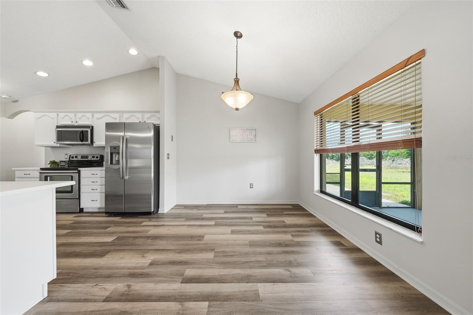 14433 LAKE YALE RD, UMATILLA, FL, 32784