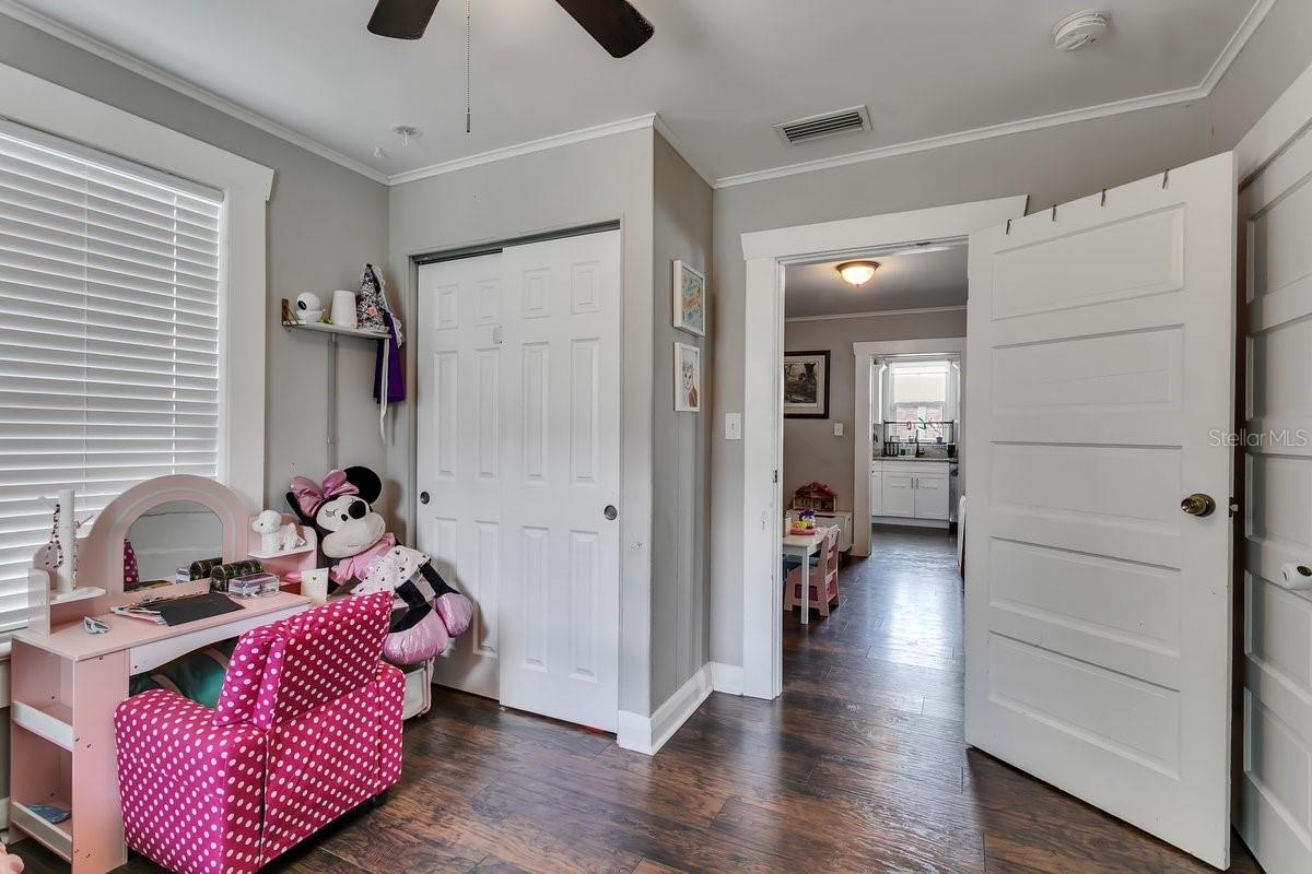 801 E LOUISIANA AVE, TAMPA, FL, 33603