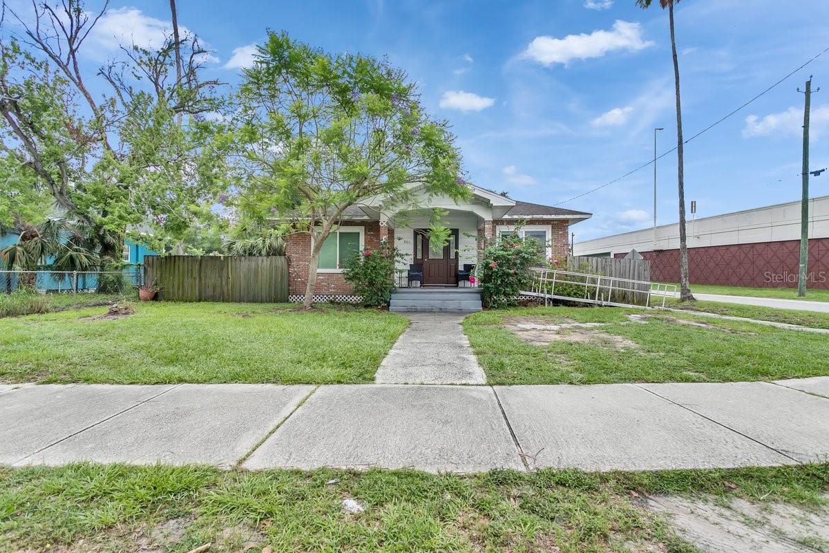 801 E LOUISIANA AVE, TAMPA, FL, 33603