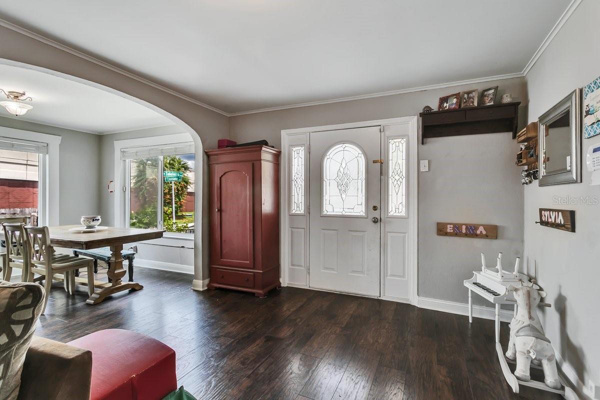 801 E LOUISIANA AVE, TAMPA, FL, 33603