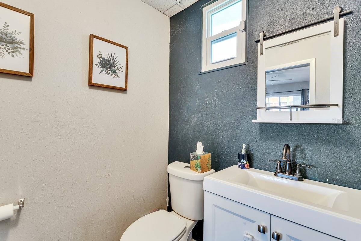 801 E LOUISIANA AVE, TAMPA, FL, 33603