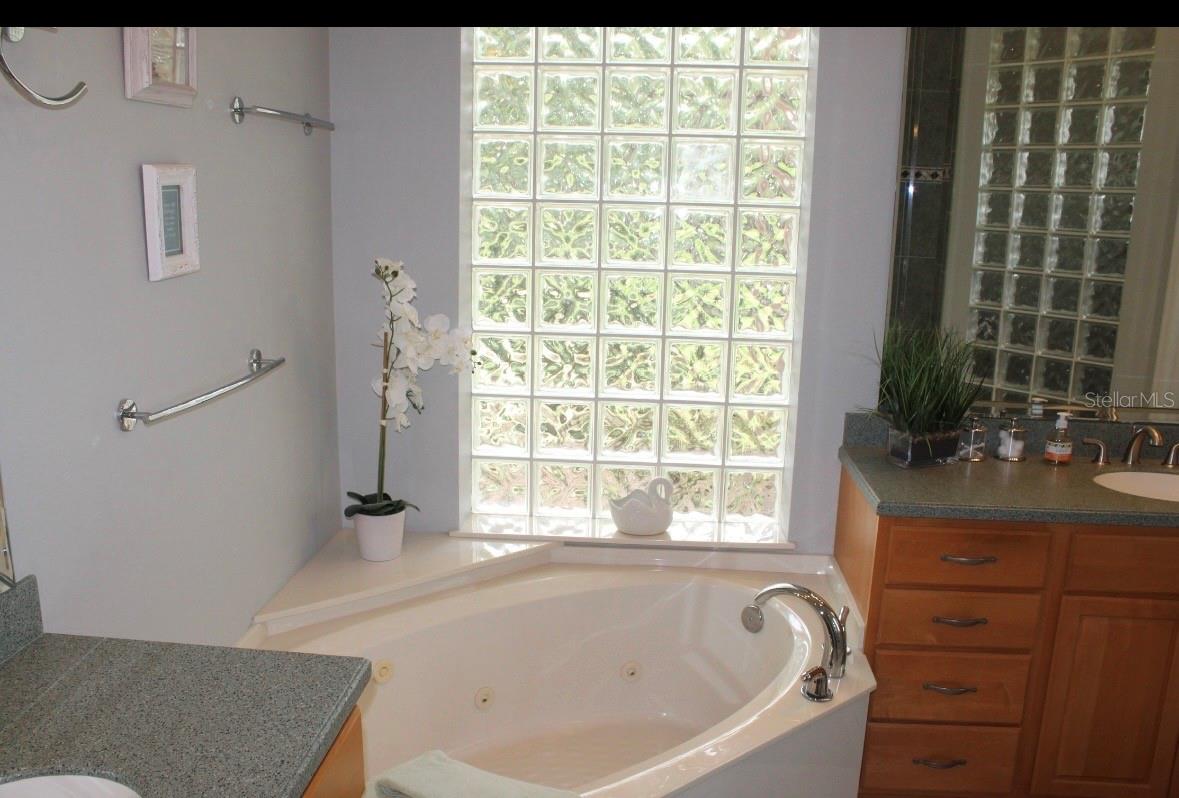 5621 CYPRESS CREEK DR, GRANT, FL, 32949