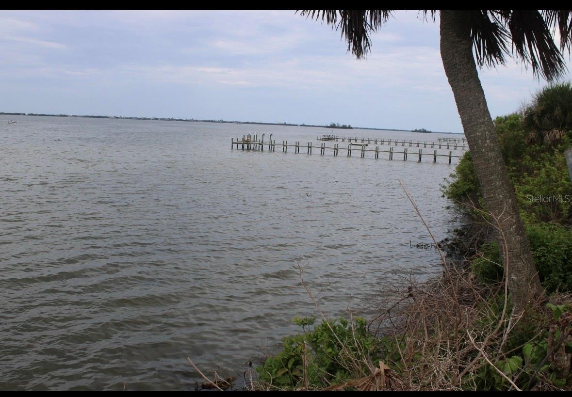 5621 CYPRESS CREEK DR, GRANT, FL, 32949