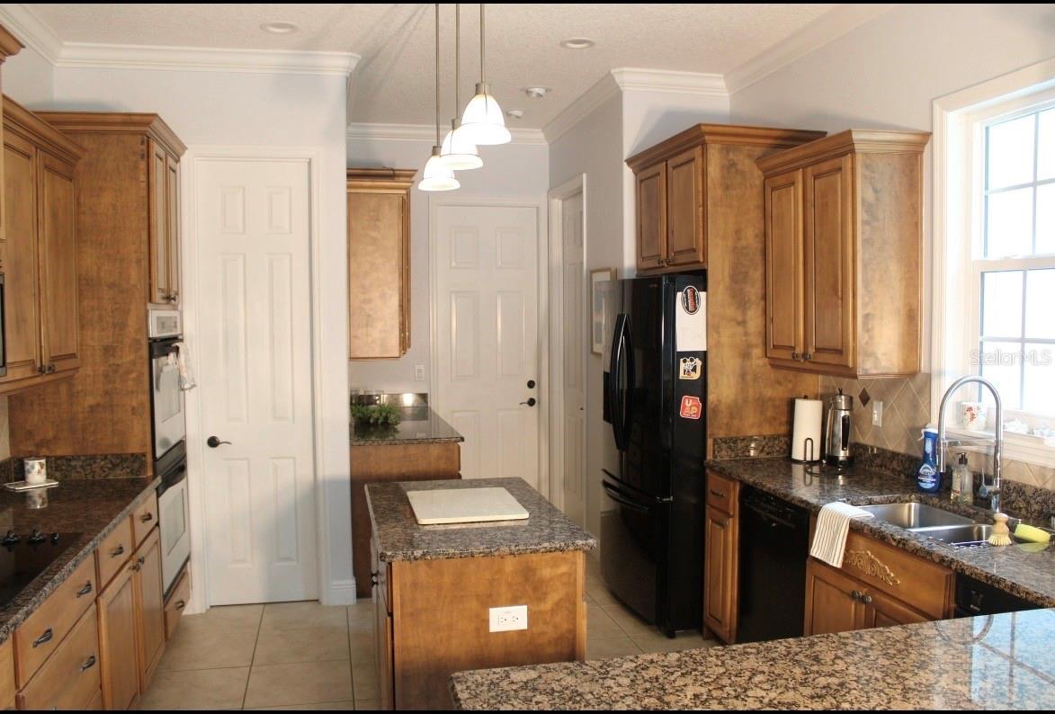 5621 CYPRESS CREEK DR, GRANT, FL, 32949