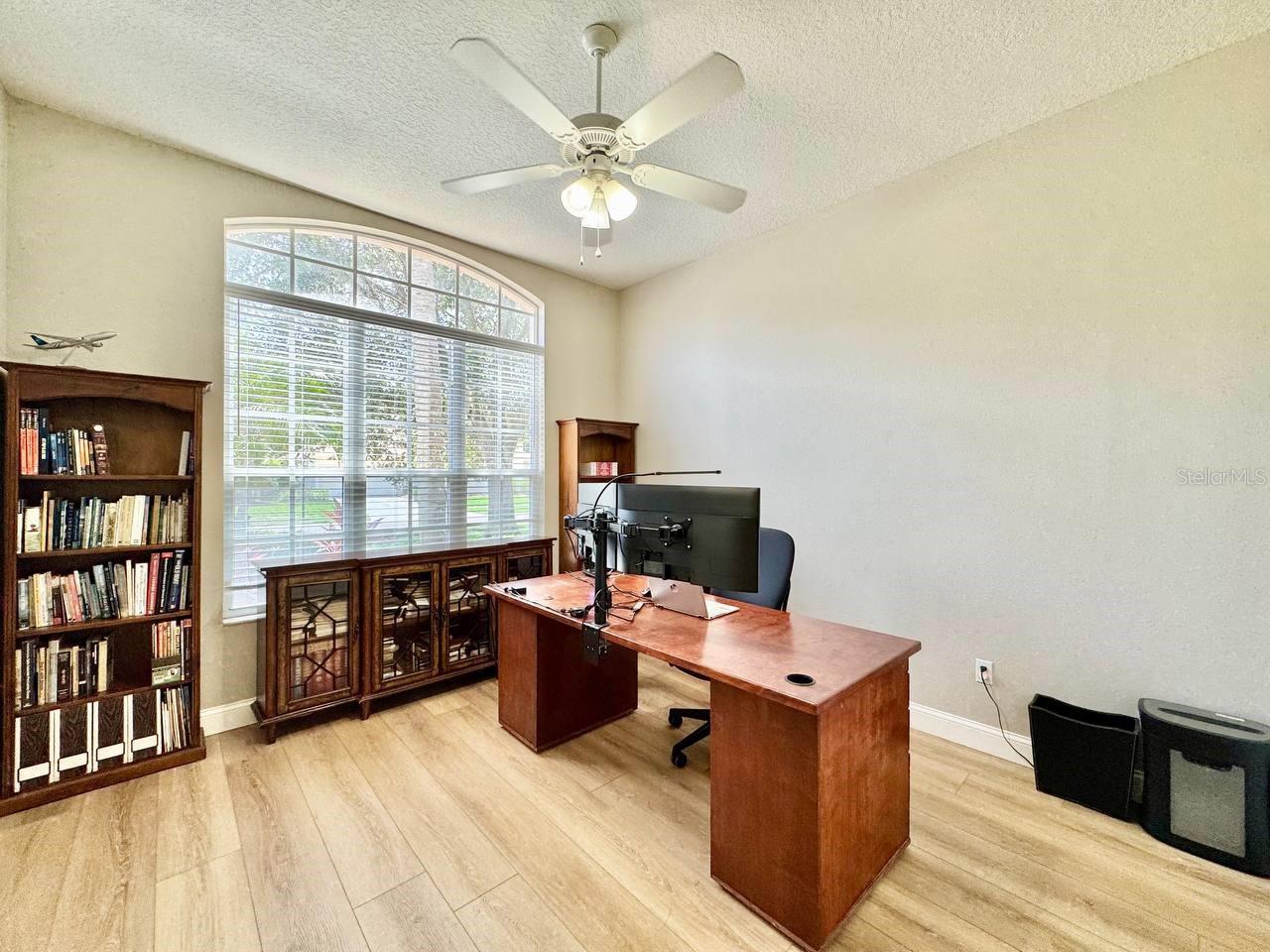 18711 CHAVILLE RD, LUTZ, FL, 33558