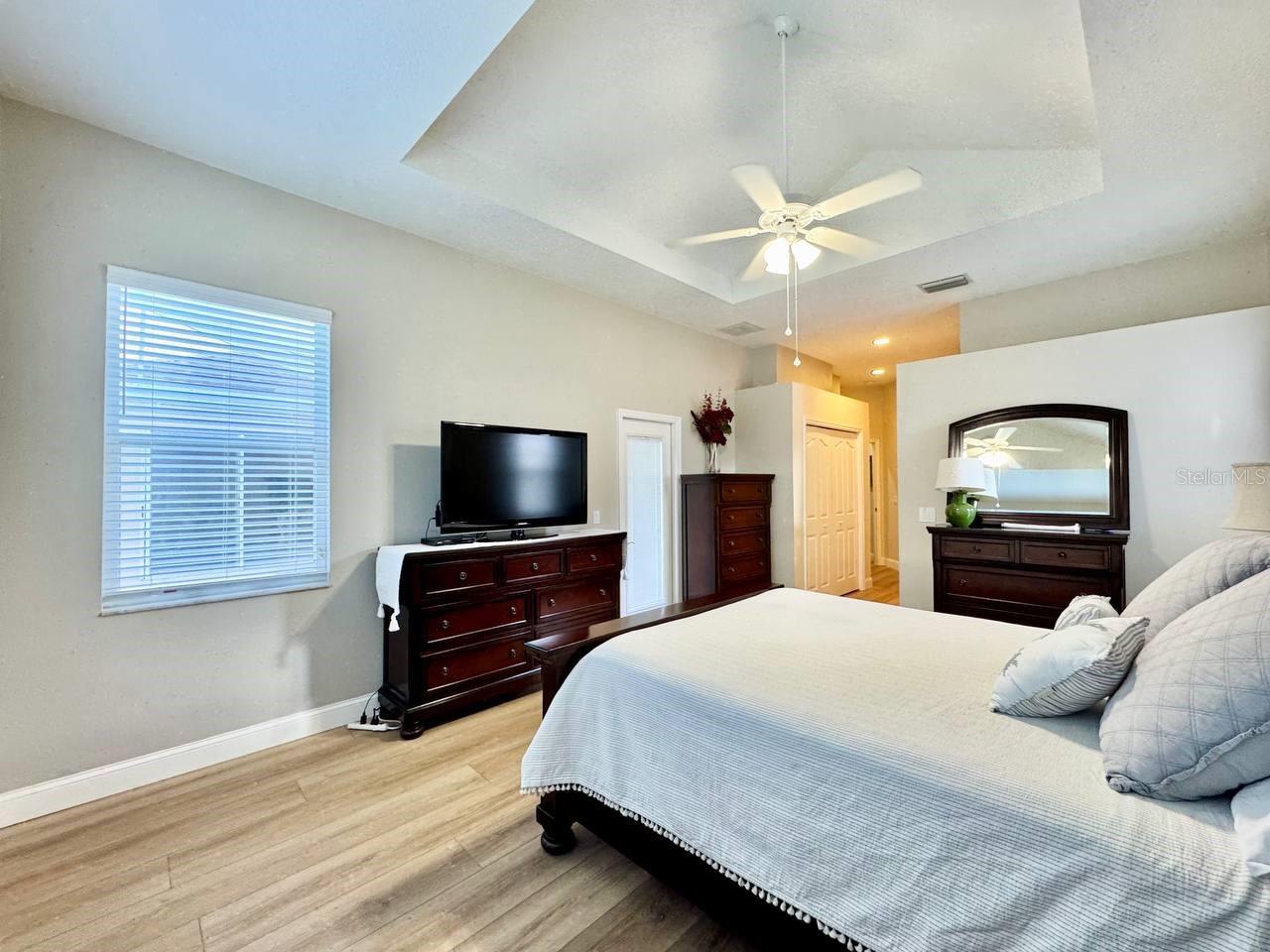 18711 CHAVILLE RD, LUTZ, FL, 33558