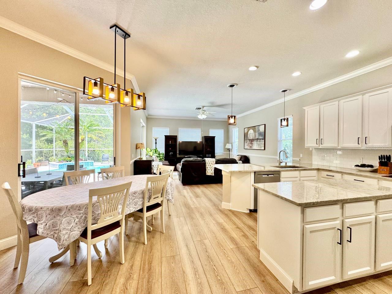18711 CHAVILLE RD, LUTZ, FL, 33558