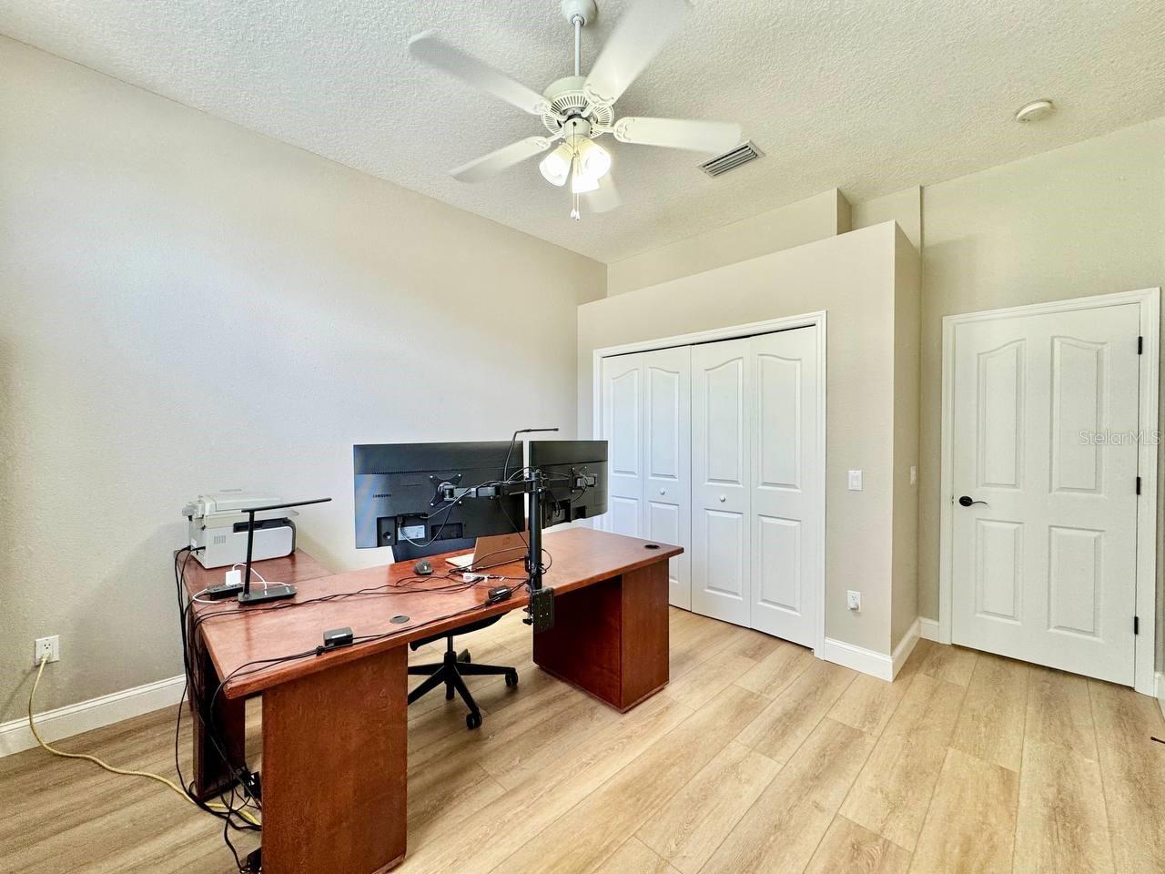 18711 CHAVILLE RD, LUTZ, FL, 33558