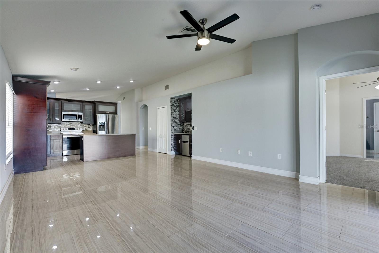 8105 TAR HOLLOW DR, GIBSONTON, FL, 33534