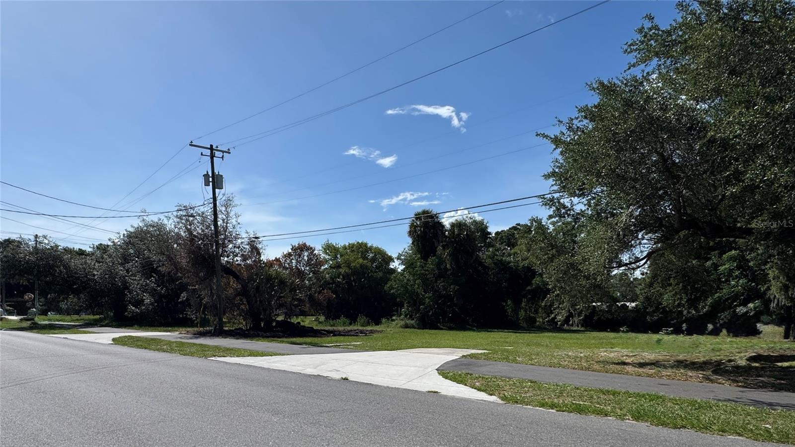 41 E MICHAEL GLADDEN BLVD, APOPKA, FL, 32703