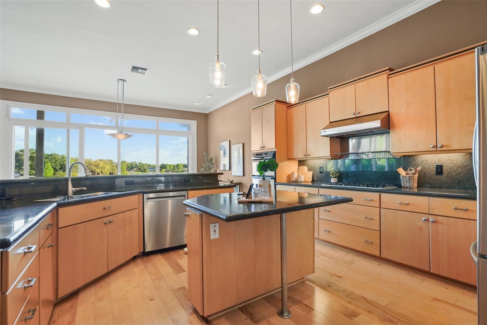 1166 N LAKE SYBELIA, MAITLAND, FL, 32751