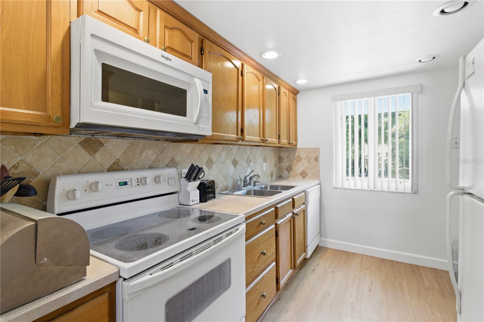 2060 MARILYN ST #207, CLEARWATER, FL, 33765