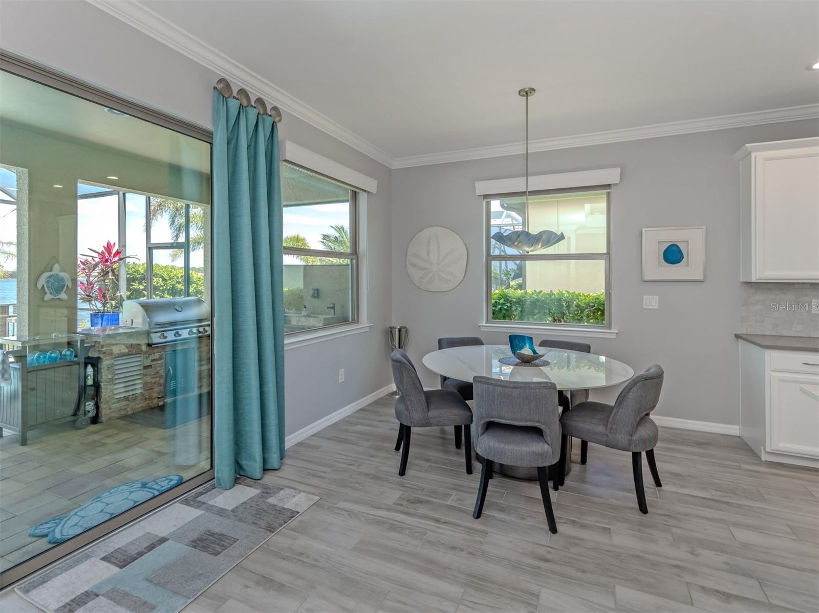 160 MARAVIYA BLVD, NOKOMIS, FL, 34275