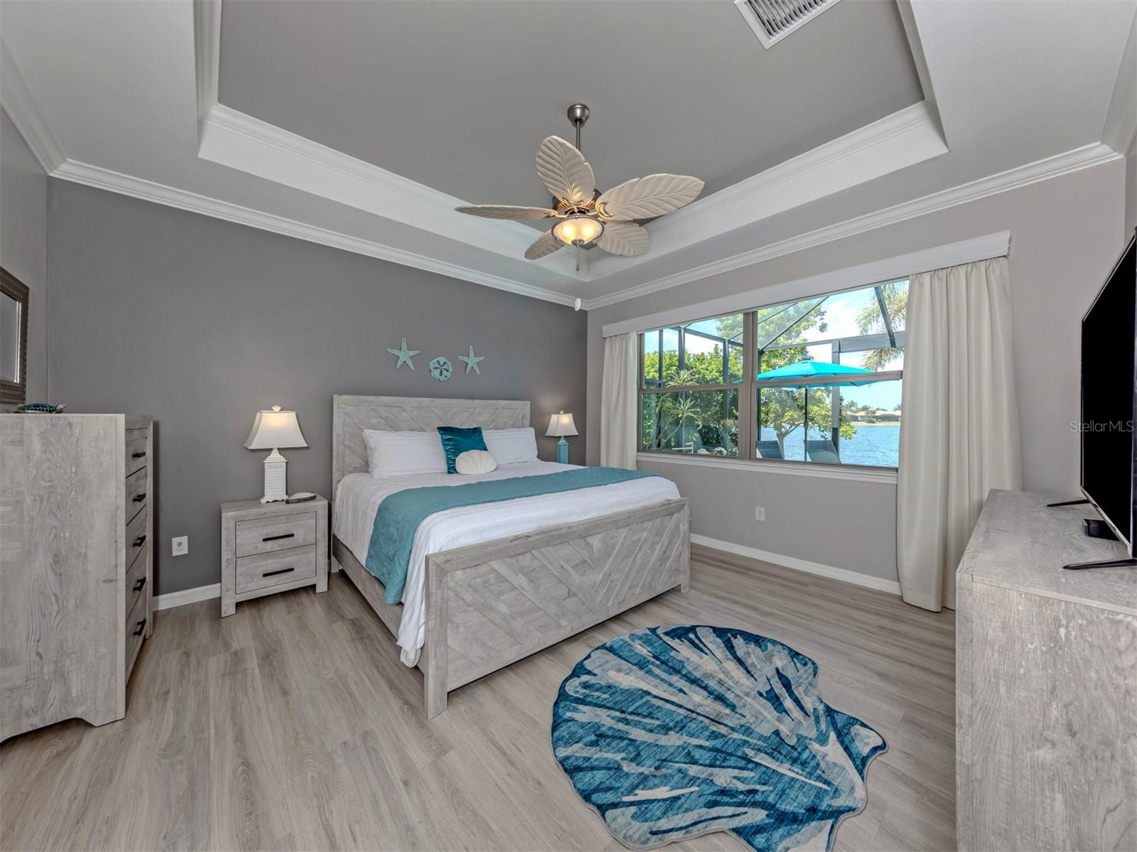 160 MARAVIYA BLVD, NOKOMIS, FL, 34275