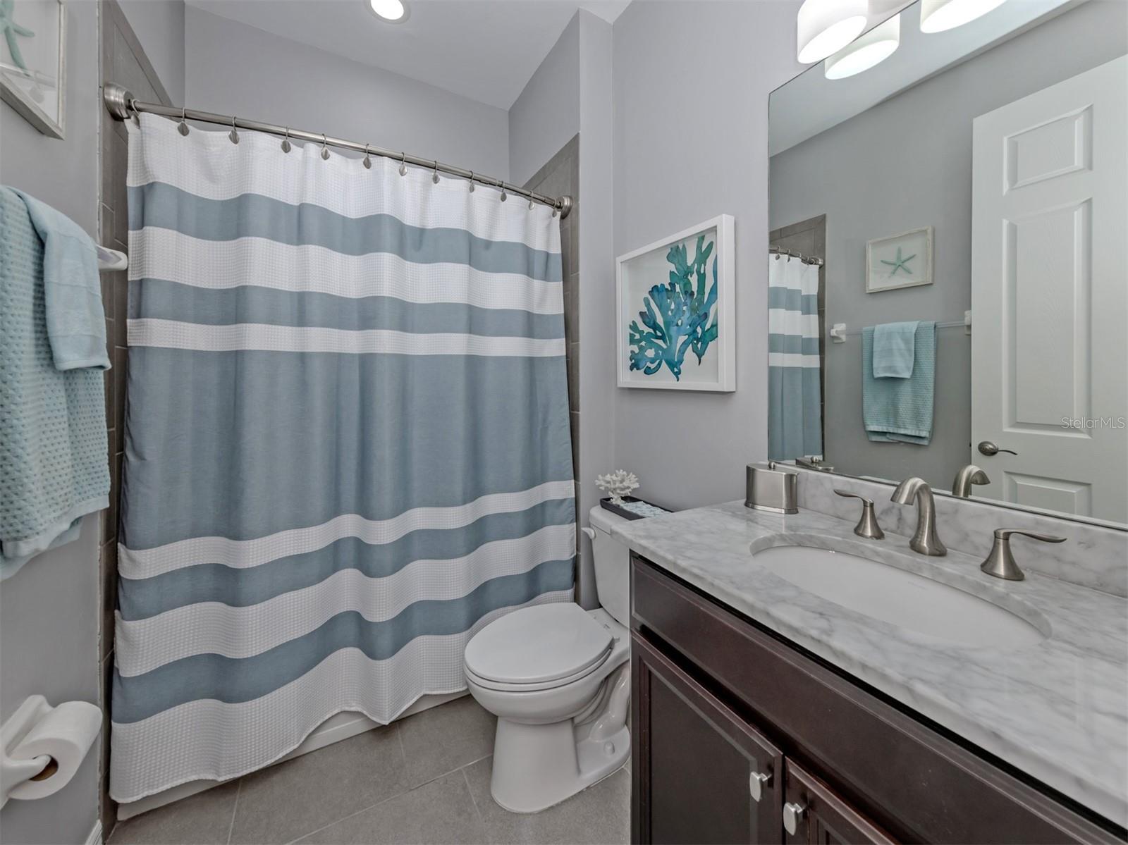 160 MARAVIYA BLVD, NOKOMIS, FL, 34275