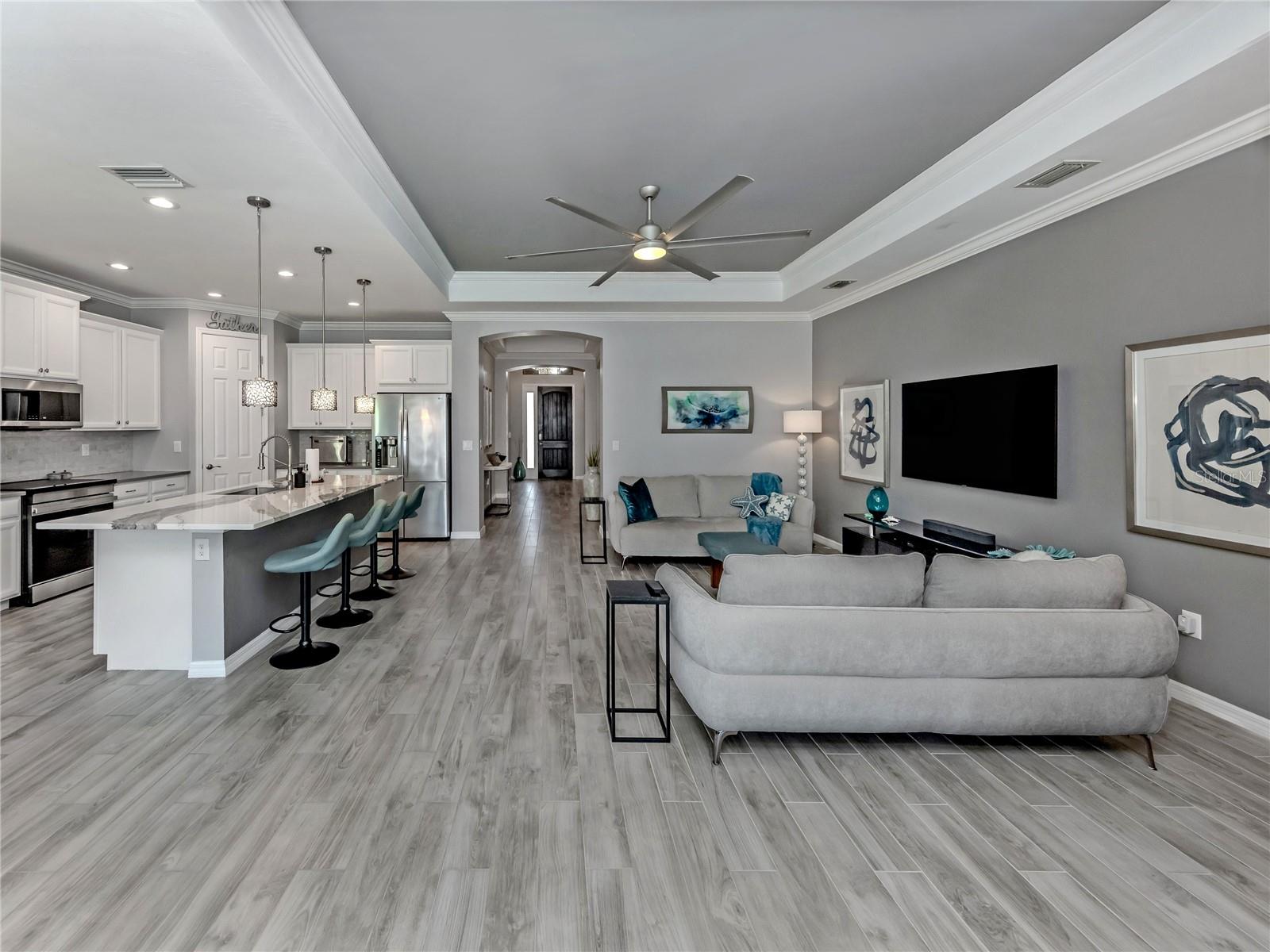 160 MARAVIYA BLVD, NOKOMIS, FL, 34275